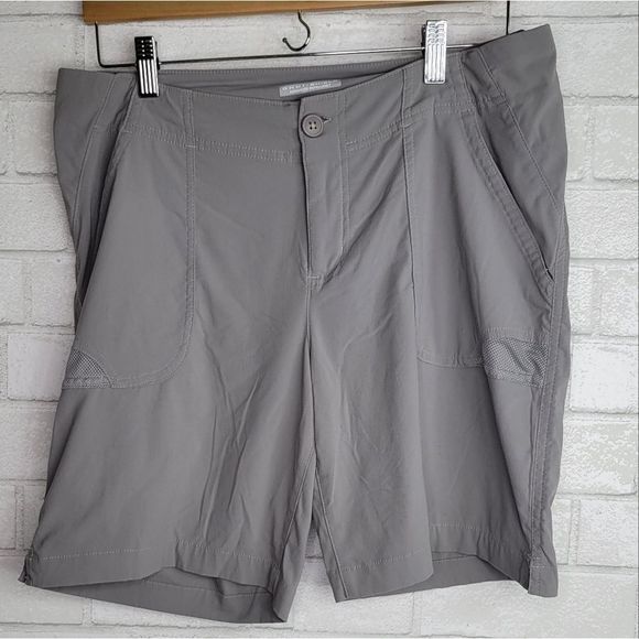 Columbia Pants - Columbia Gray Omnishield Nylon Shorts